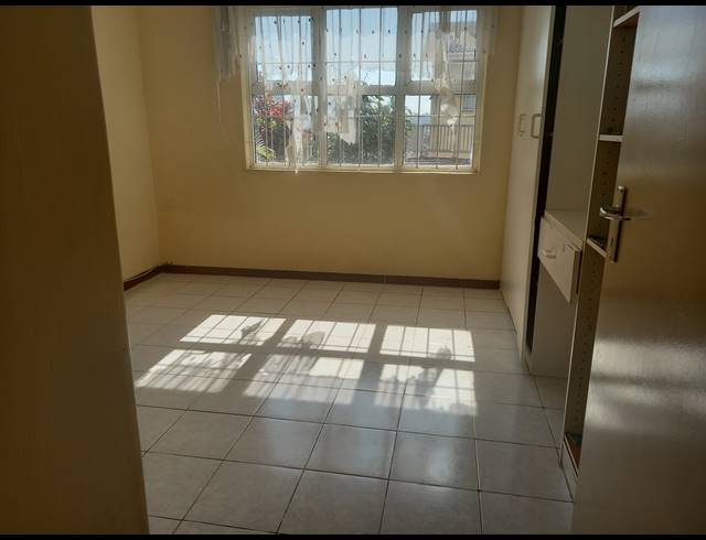 2 BEDROOM APARTMENT RENTED IN SEA VIEW